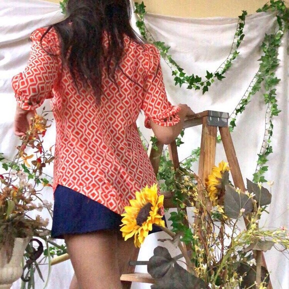 Orange studded flowy blouse - Picture 4 of 4